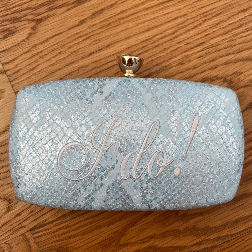 “I do” Bridal Clutch 🤍